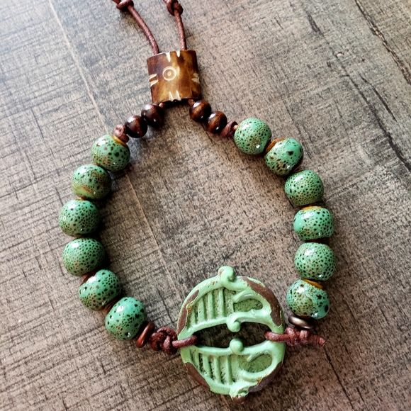 Handcrafted Artisan Men's Adjustable Bracelet - Picture 5 of 5